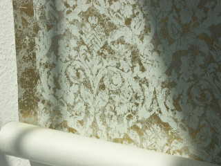 White curtain gold pattern bathroom - a white curtain free wallpaper