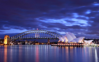 Large bridge water city night - a large bridge over a body of water free wallpaper