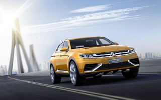 Yellow volkswagen suv bridge city - a bright sun free wallpaper