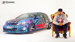 Man chair graffiti car painted - graffiti free wallpaper