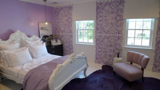 Purple bedroom white bed comforter - a bedroom free wallpaper