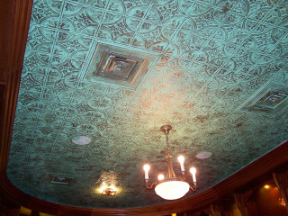 Ceiling chandelier painted restaurant bar - a ceiling free wallpaper