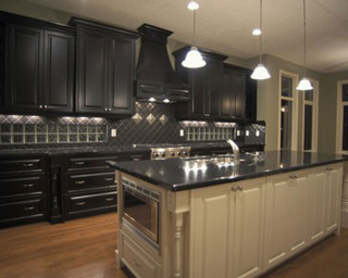 Kitchen center island black cabinets - a wooden floor free wallpaper