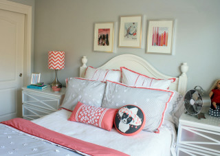Bed white headboard pink pillow - a white headboard free wallpaper
