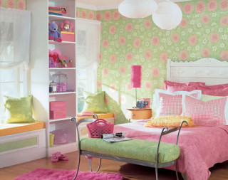 Bedroom with bed interior design 34 - a pink rug free wallpaper