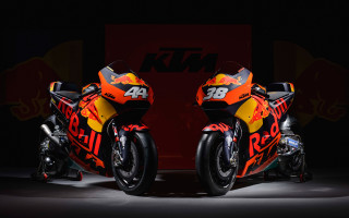 Motorcycles parked dark room red - two motorcycle free wallpaper