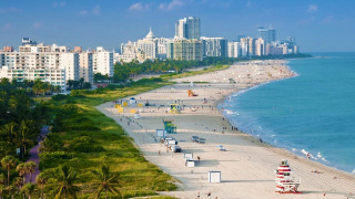 Beach city people walking water 2 - beach free wallpaper