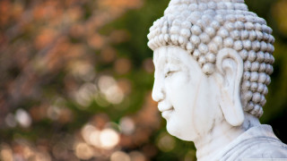 White statue person head balls - closed free wallpaper