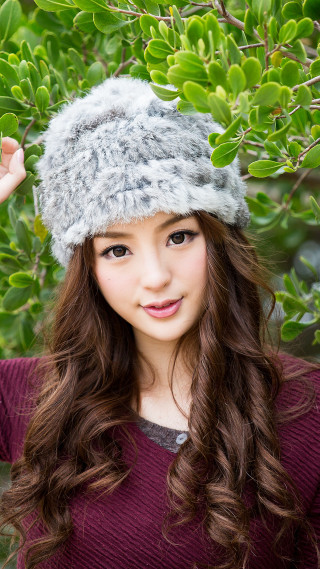Young woman hat fur lined - a young woman free wallpaper
