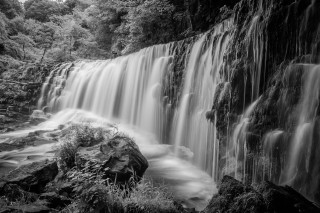 Waterfall large water rocks foreground 4 - derold page free wallpaper