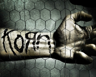Hand tattoo oro fence graffiti - a hand free wallpaper