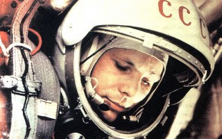 Man space suit helmet head - his head and a helmet free wallpaper