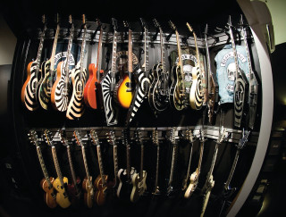 Zebra print guitars rack middle - all free wallpaper