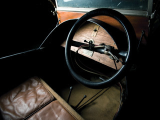 Steering wheel seat leather cushion - coppo di marcovaldo free wallpaper