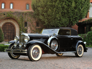 Old model car art deco 5 - an old model car free wallpaper