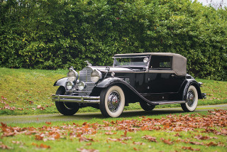 Old model car parked grass - bernard fleetwoodwalker free wallpaper
