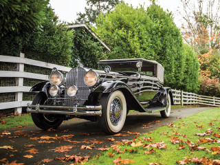 Old car driveway white fence - a driveway next free wallpaper
