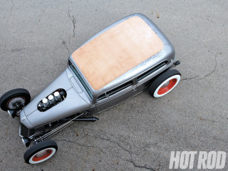 Toy car wooden seat airbrush - the top of it free wallpaper