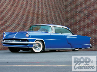 Blue classic car brick wall - classic free wallpaper