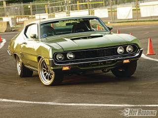Green muscle car track orange - a track free wallpaper