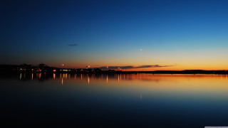 Lake city night full moon - widescreen free wallpaper