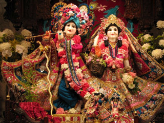 Divinity samikshavad statue twowomen manreddress - two woman free wallpaper