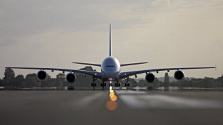 Jetliner airport runway sunset dawn - turnaround free wallpaper