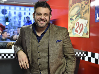 Man suit restaurant crowd sign - anthony angarola free wallpaper