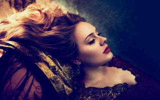 Woman long hair couch portrait - visual art free wallpaper