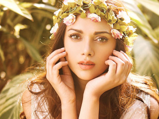 Tropical flower crown photorealistic fashion - tropical free wallpaper