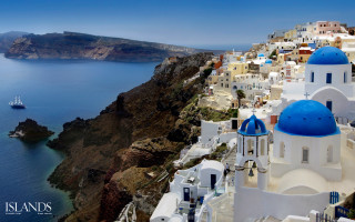 Blue white village cliff ocean - a view free wallpaper