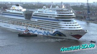 Cruise ship tug boat cityscape - nearby free wallpaper
