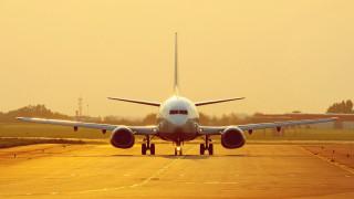 Jetliner airport runway sunset dawn 2 - turnaround free wallpaper