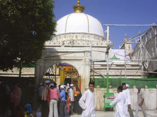 People white building dome green - a dome free wallpaper