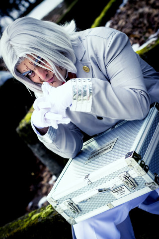 Woman white suitcase snow hands - adam manyoki free wallpaper