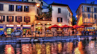 River city night umbrellas buildings - impressionist painting free wallpaper