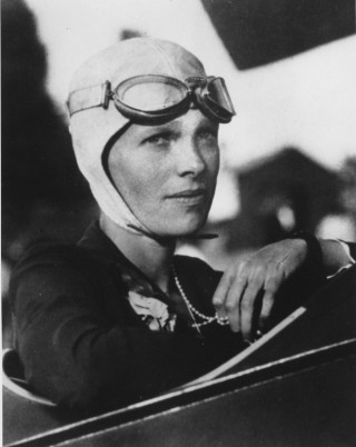 Woman pilot hat goggles car - a car free wallpaper