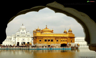 Large building yellow dome blue - divinity free wallpaper for desktop