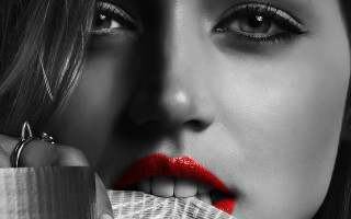 Woman redlipstick paper ring hyperrealism - her finger free wallpaper