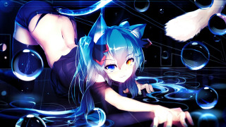 Woman bubbles cat head chest - a cat free wallpaper