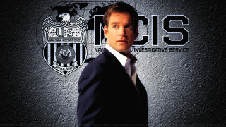 Man suit tie wall coat - a wall free wallpaper for desktop