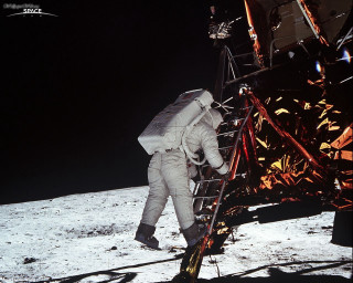 Astronaut moon ladder shuttle blood - a ladder free wallpaper