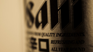 Wine bottle label quality refreshing - a bottle of wine free wallpaper