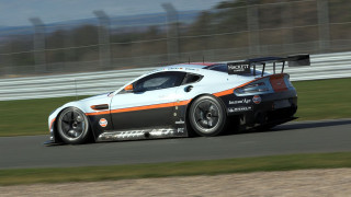 Race car track grass background - a race car free wallpaper