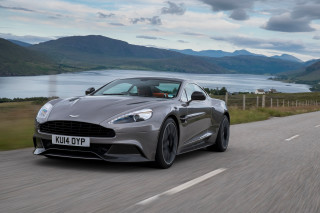 Silver car lake mountains cloudy - a silver car free wallpaper
