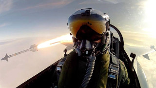 Fighter jet blue sky background - carl gustaf pilo free wallpaper