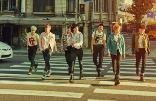 Young men crosswalk car building 2 - young man free wallpaper