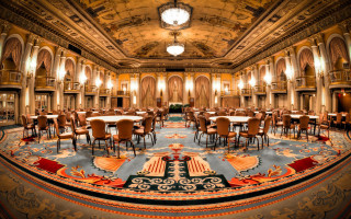 Circular carpet chandelier arts crafts - a large room free wallpaper