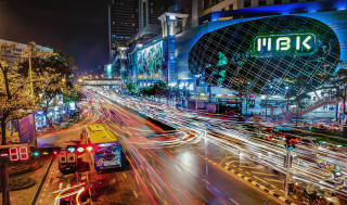 Tokyo night cityscape motion blur - a busy city street free wallpaper