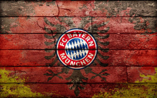 Red yellow painted wooden wall - heroic free wallpaper